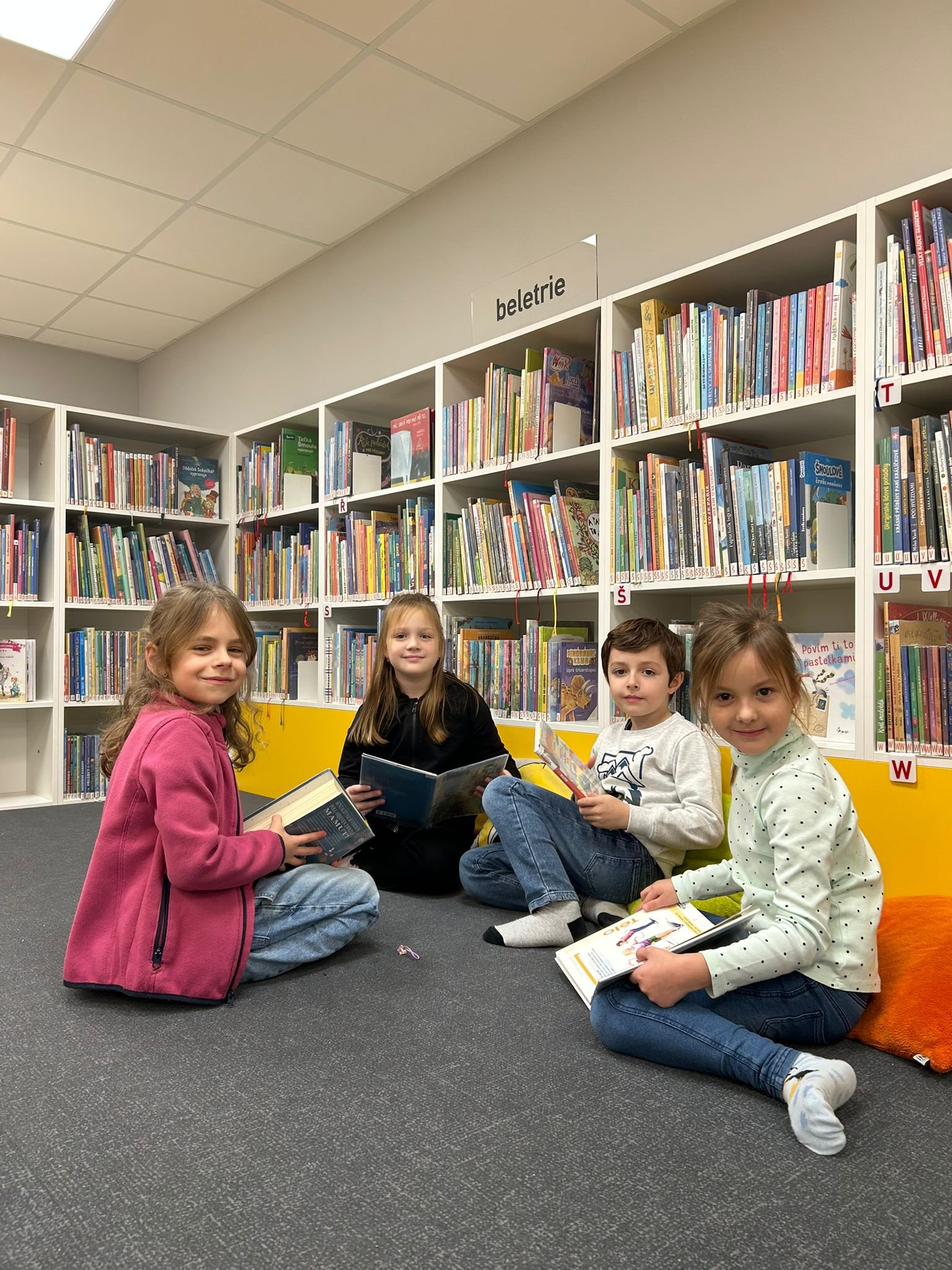 ŠD - Mikulášský program v dětském oddělení knihovny