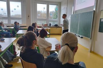 Alkohol je droga – Petr Harazin