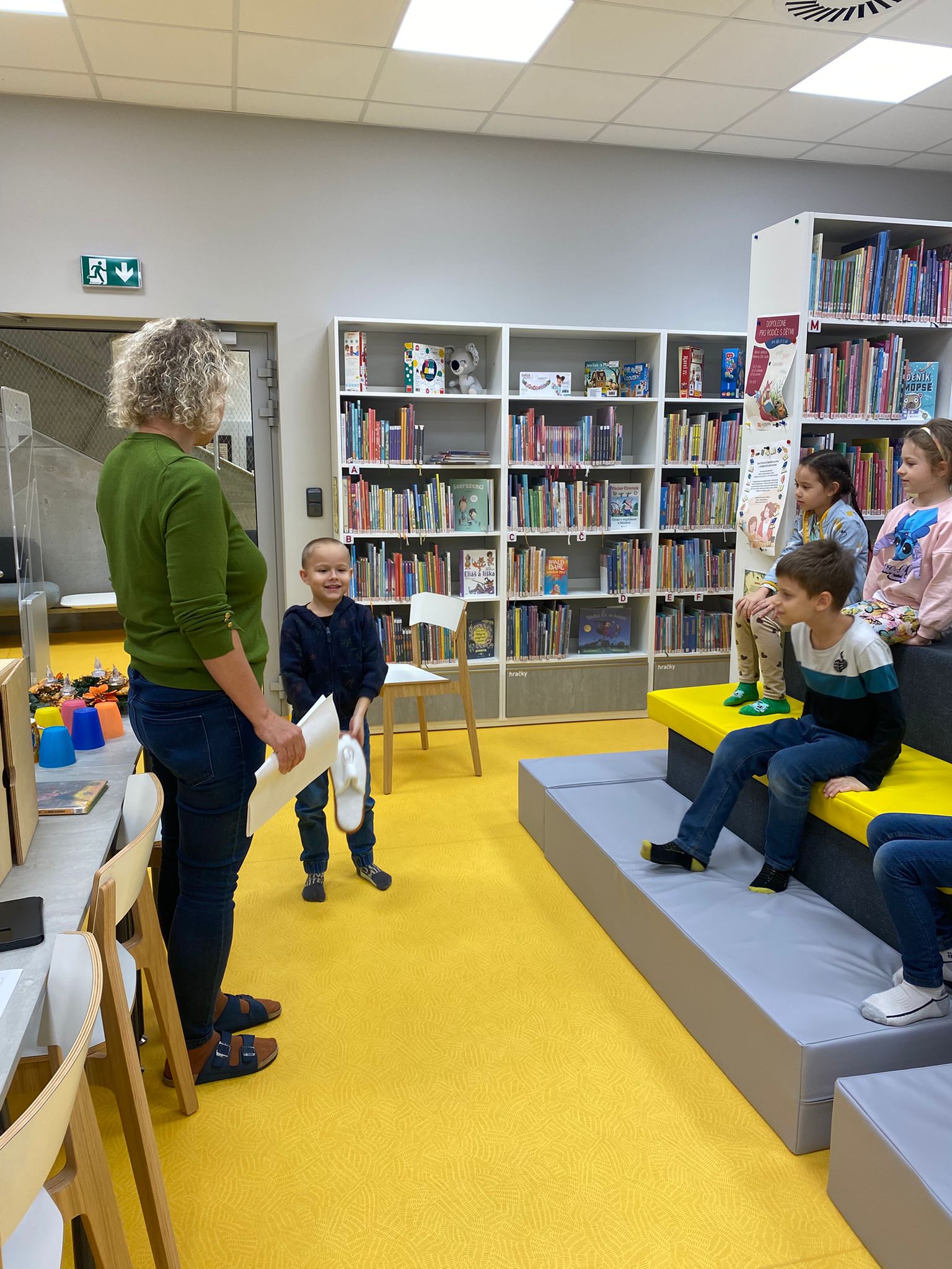 ŠD - Vánoční program v knihovně 2. a 6. oddělení 