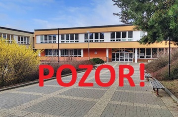 Omezení parkování v okolí školy 3.12.2025