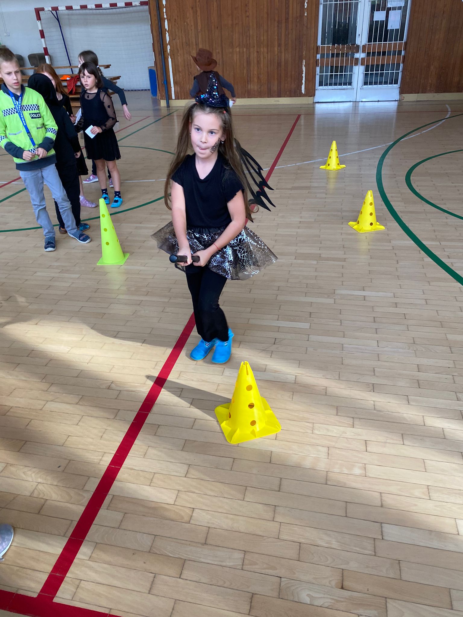 ŠD - Halloweenský rej ve školní tělocvičně