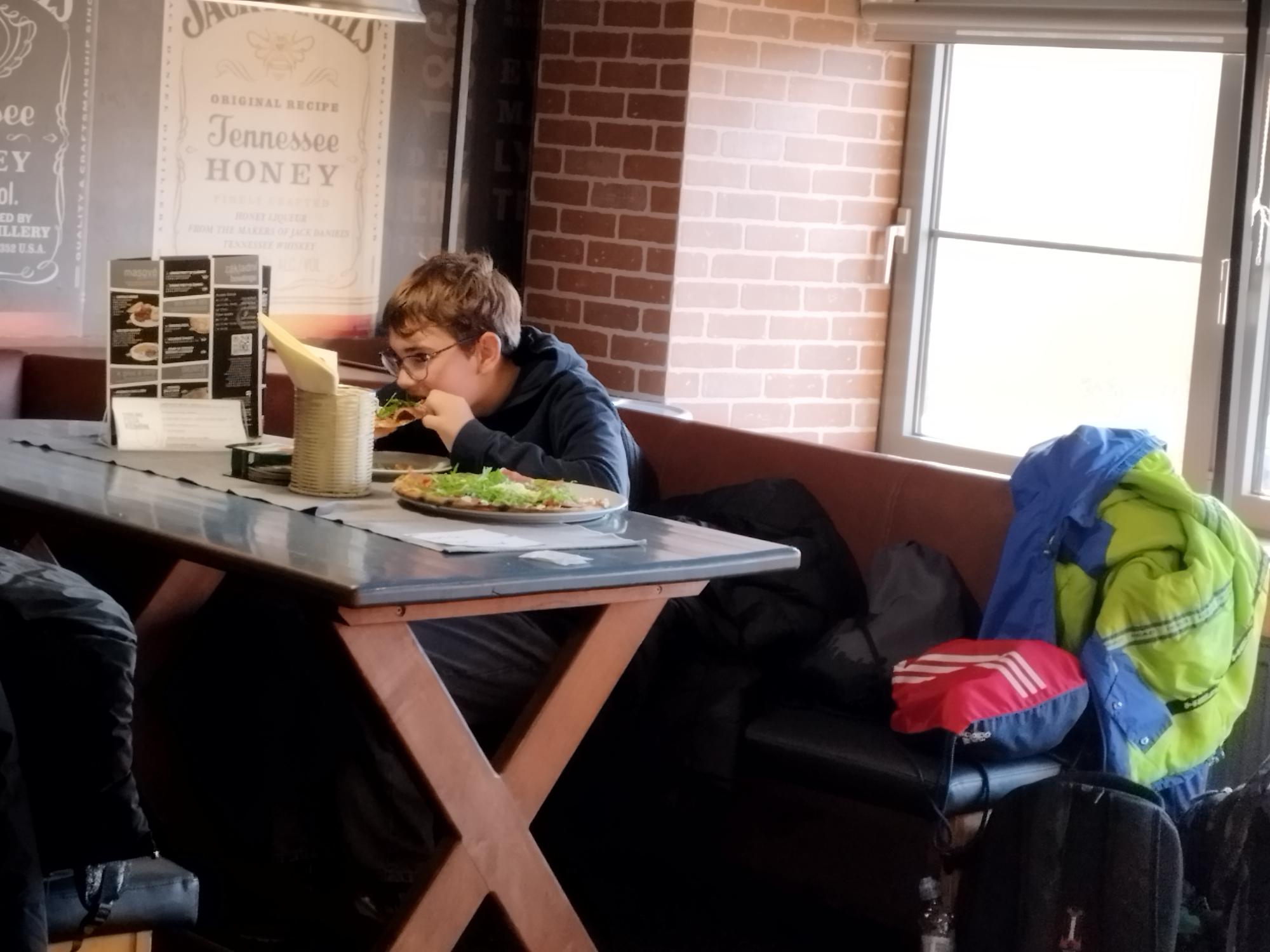 Další body se nám hromadí – turnaj tříd v bowlingu