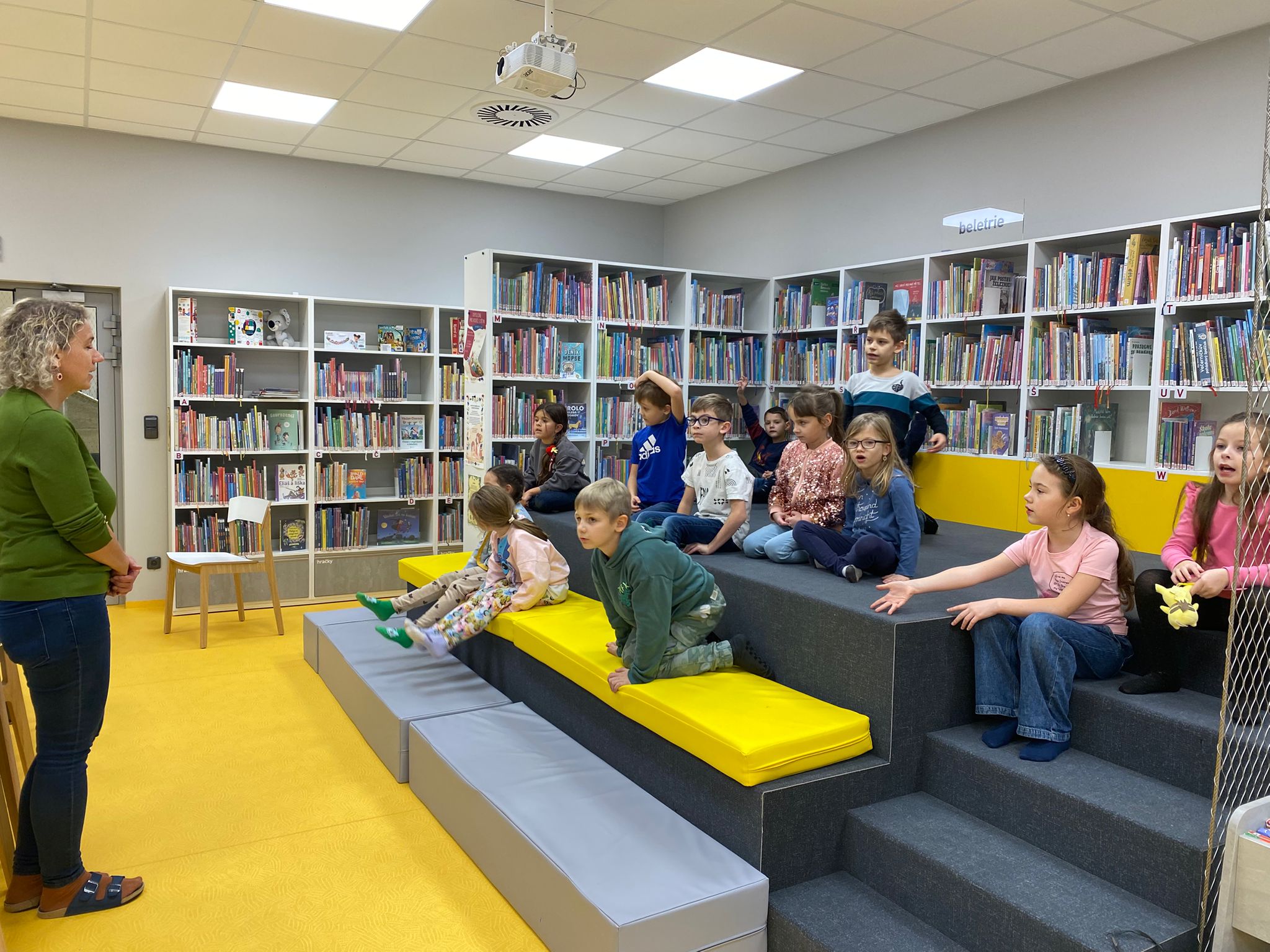 ŠD - Vánoční program v knihovně 2. a 6. oddělení 