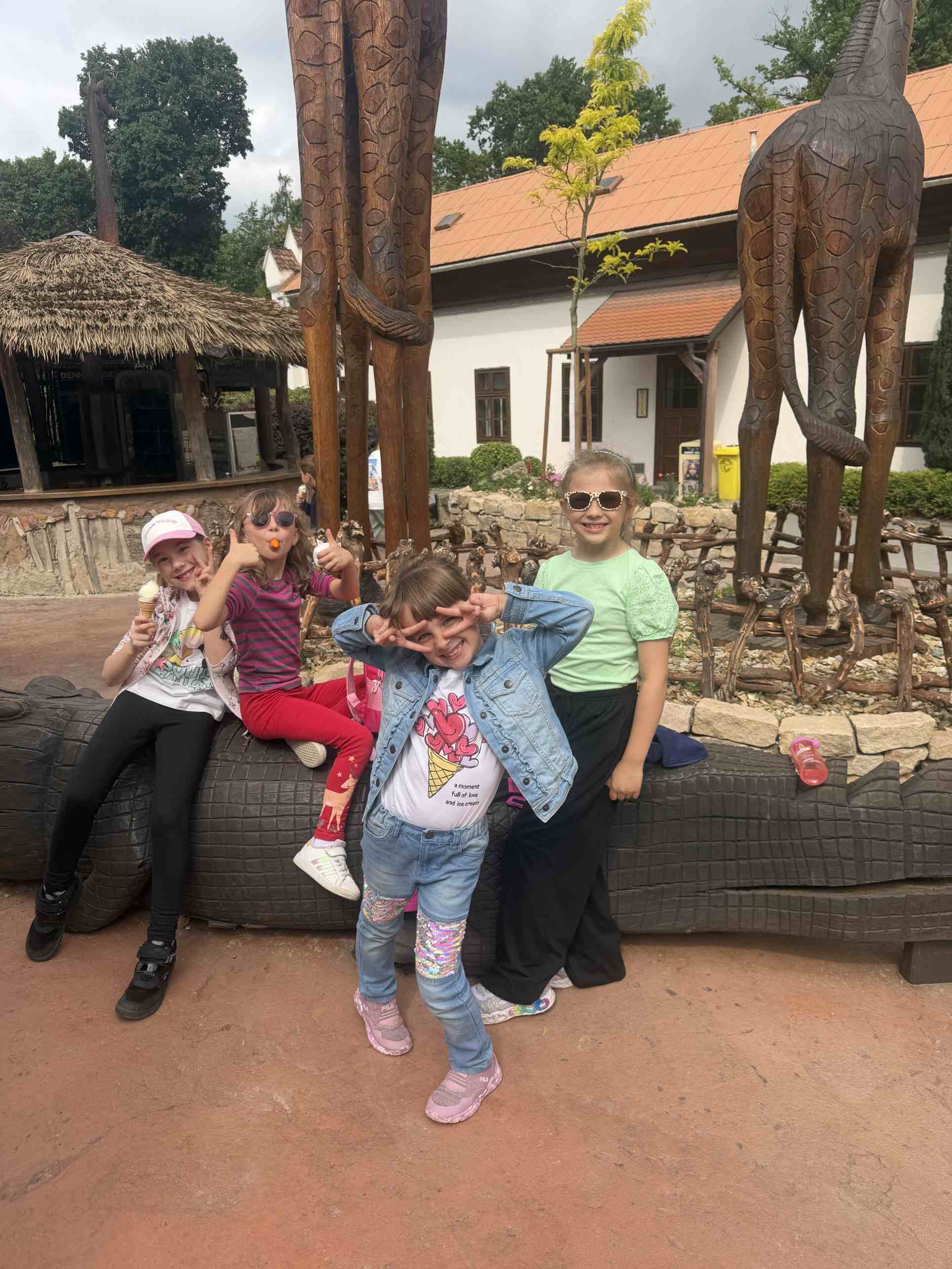 Výlet do ZOO Lešná 1.B a 3.C
