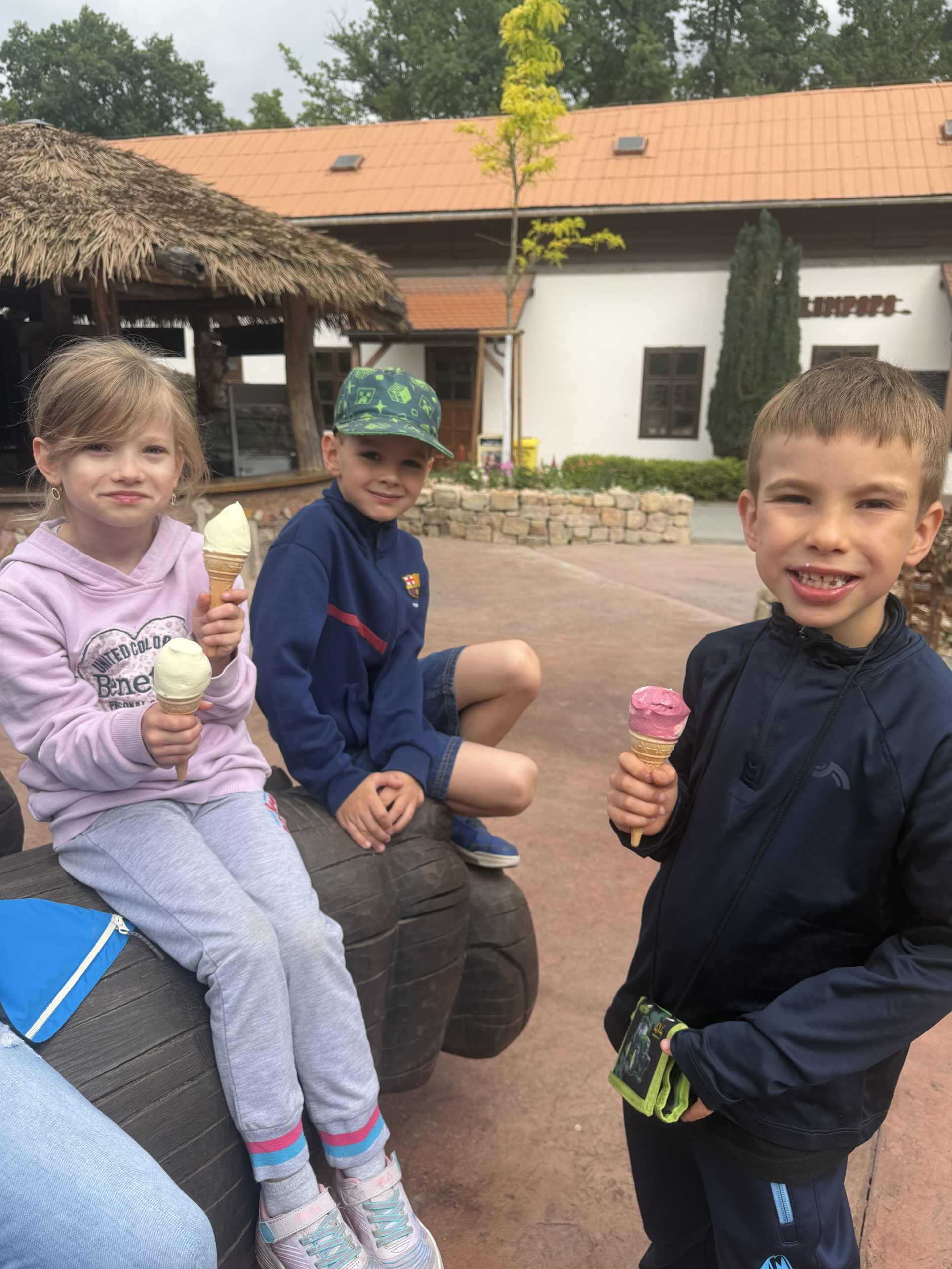 Výlet do ZOO Lešná 1.B a 3.C