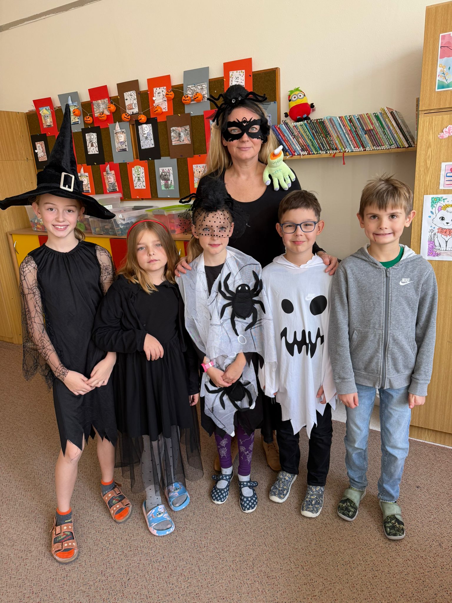 ŠD - Halloweenský rej ve školní tělocvičně