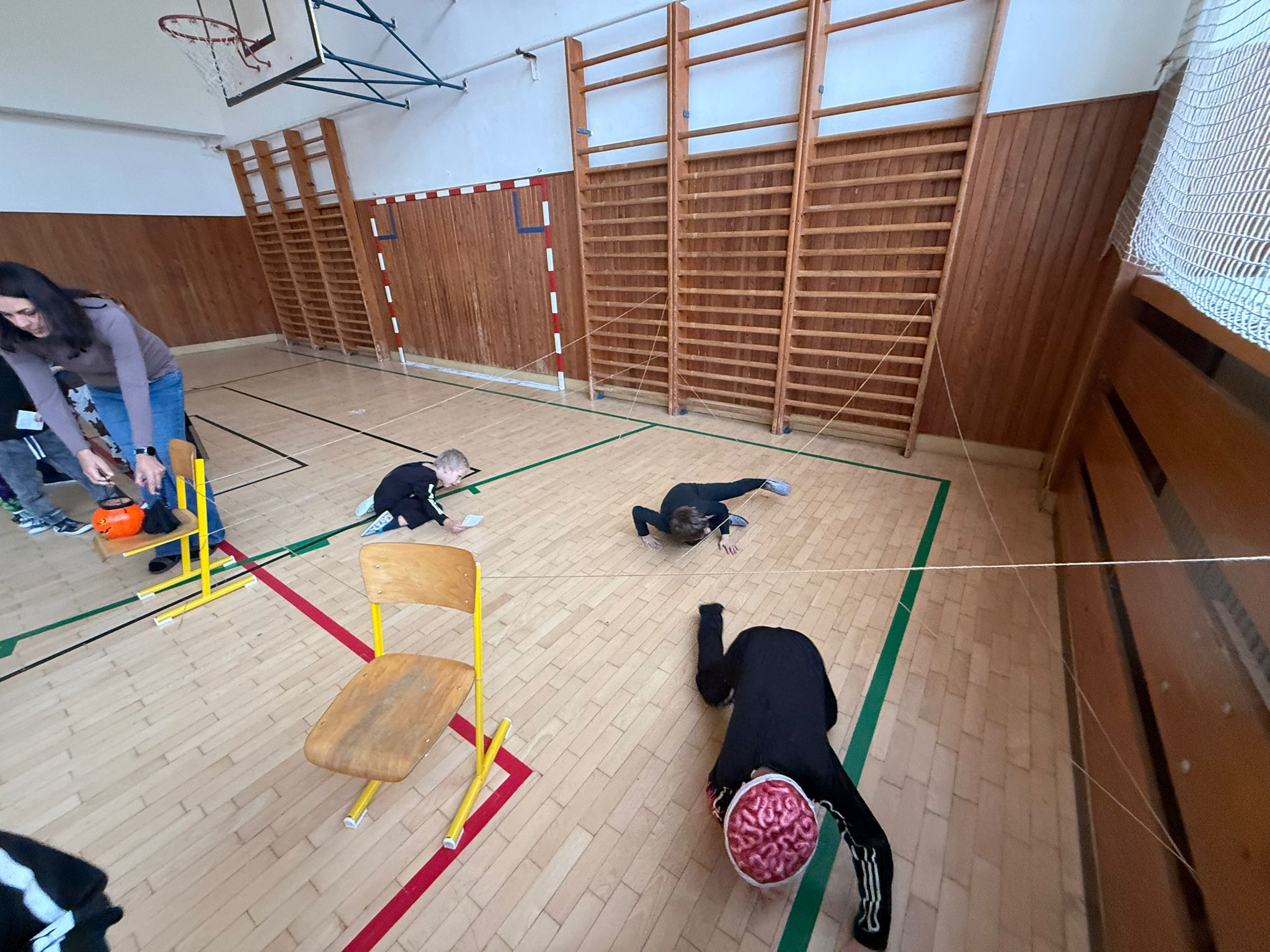 ŠD - Halloweenský rej ve školní tělocvičně