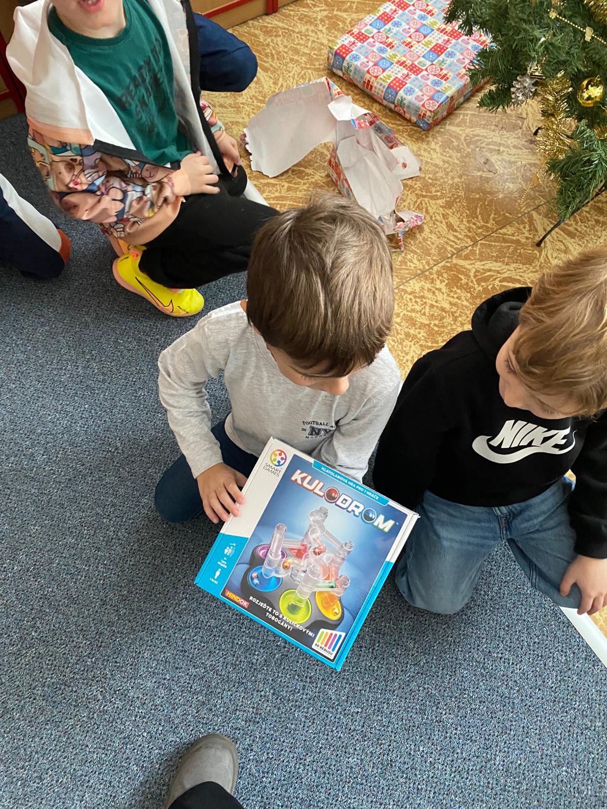 ŠD - Vánoční nadílka v družině