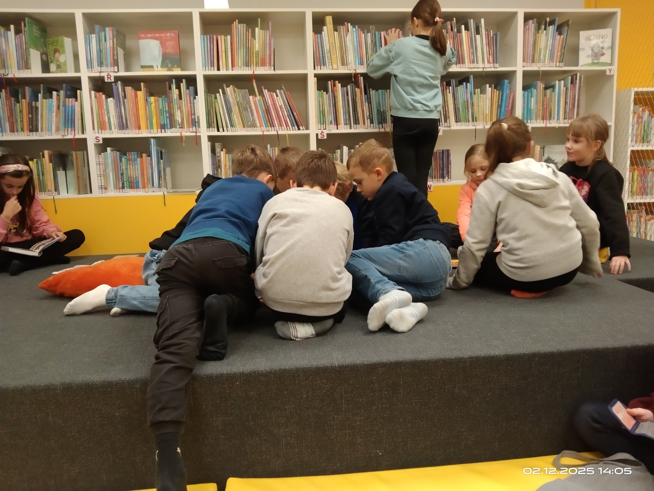 ŠD - Mikulášský program v dětském oddělení knihovny