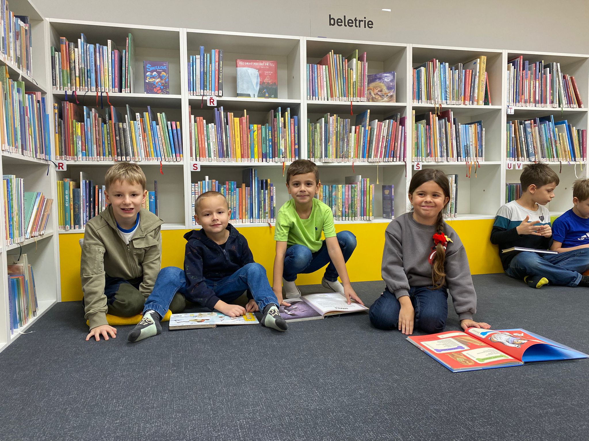 ŠD - Vánoční program v knihovně 2. a 6. oddělení 